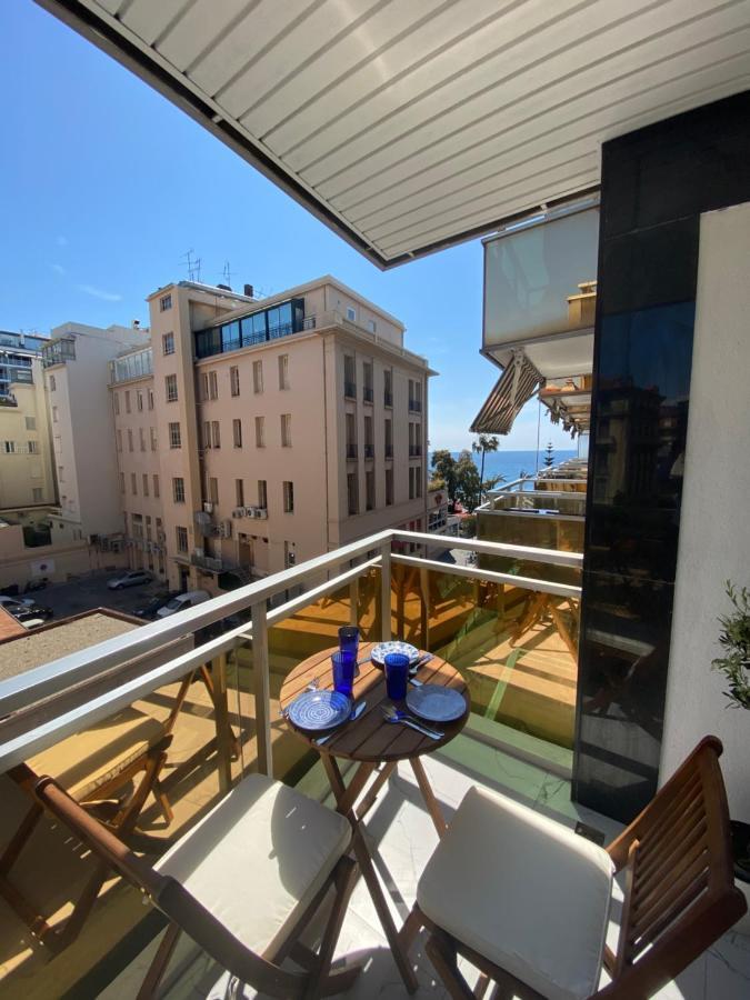 Le Royal, Spacious Seaside Rooftop And Pool *